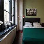 Golden Apartments&K27
